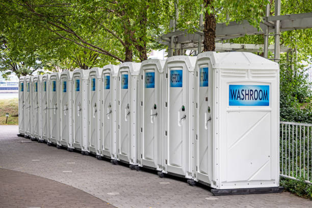 Best Affordable porta potty rental  in De Pere, WI